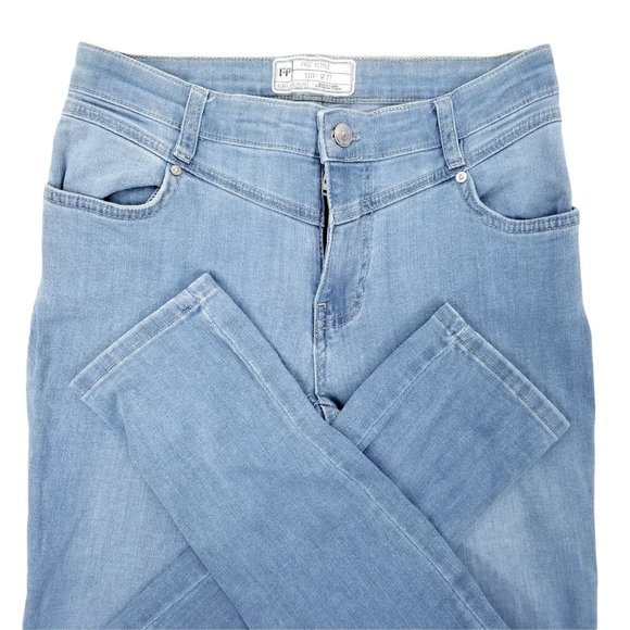 Free People Jeans Light Wash Skinny Distressed Stretch Blue Denim Women Size 27 - Picture 3 of 9